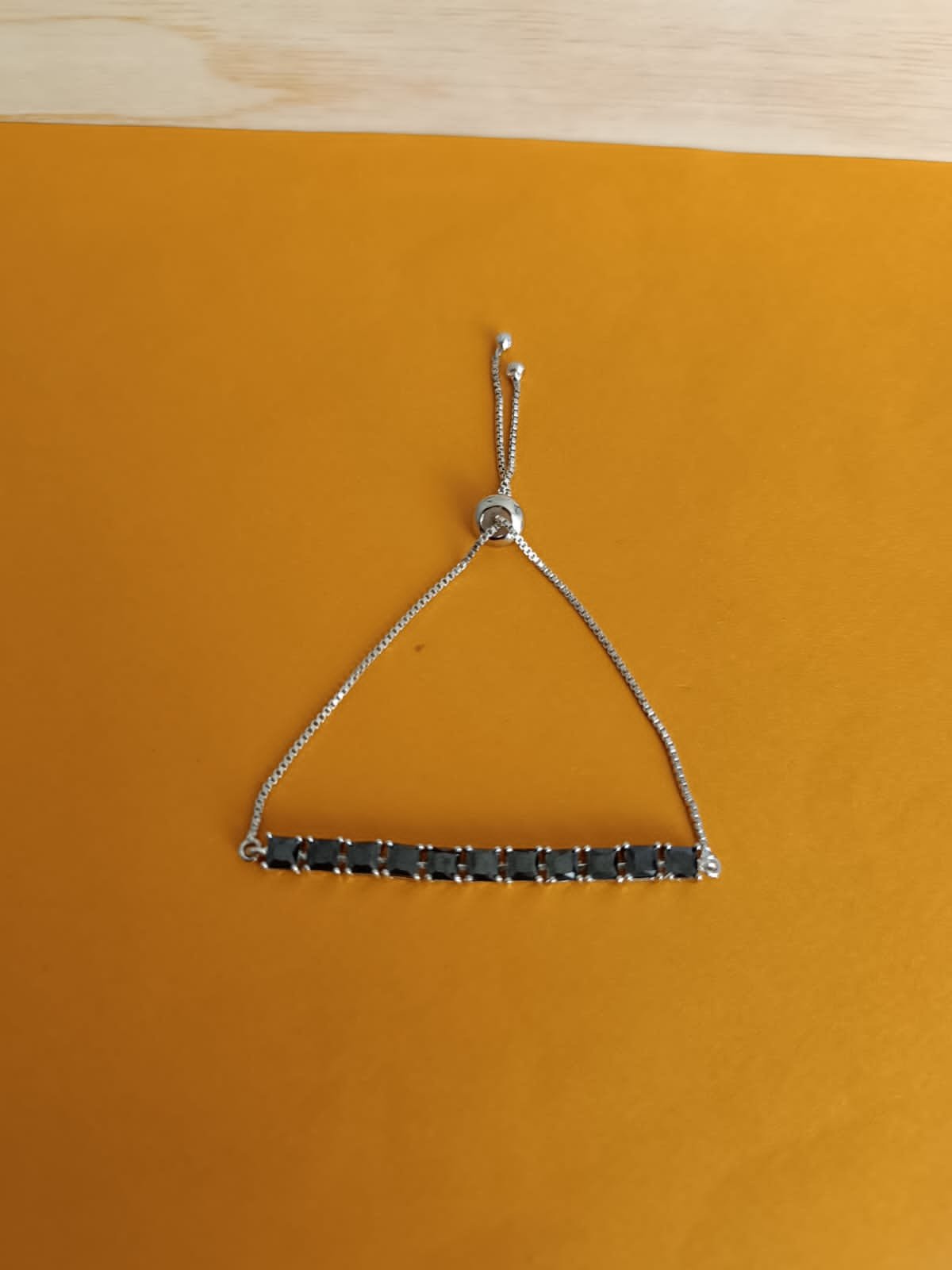 Black stones with silver polish chains model bracelet