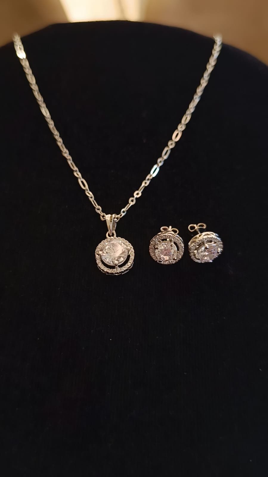 Chain with Pendant & Earrings Set