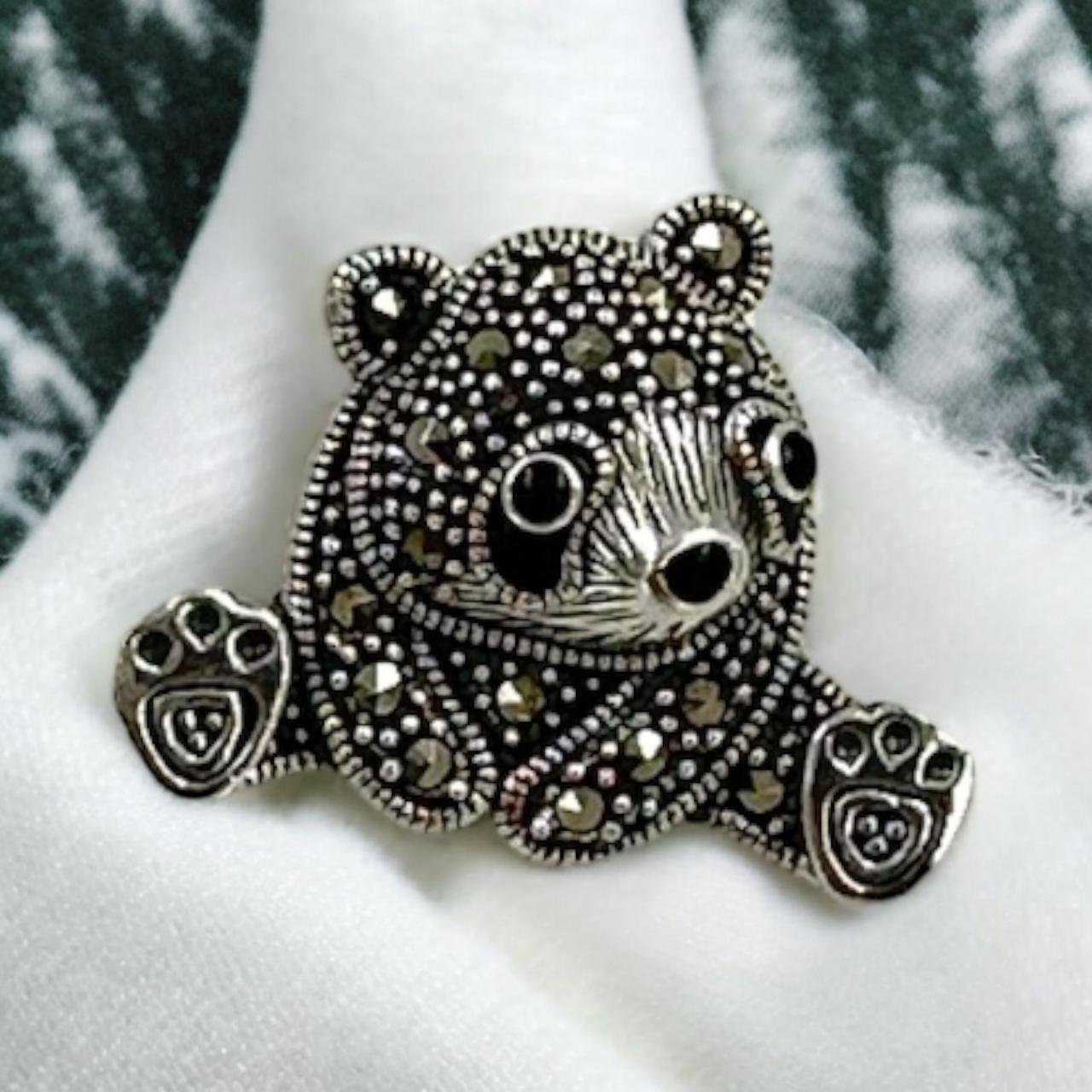 Charming Cat Modal Saree Pin