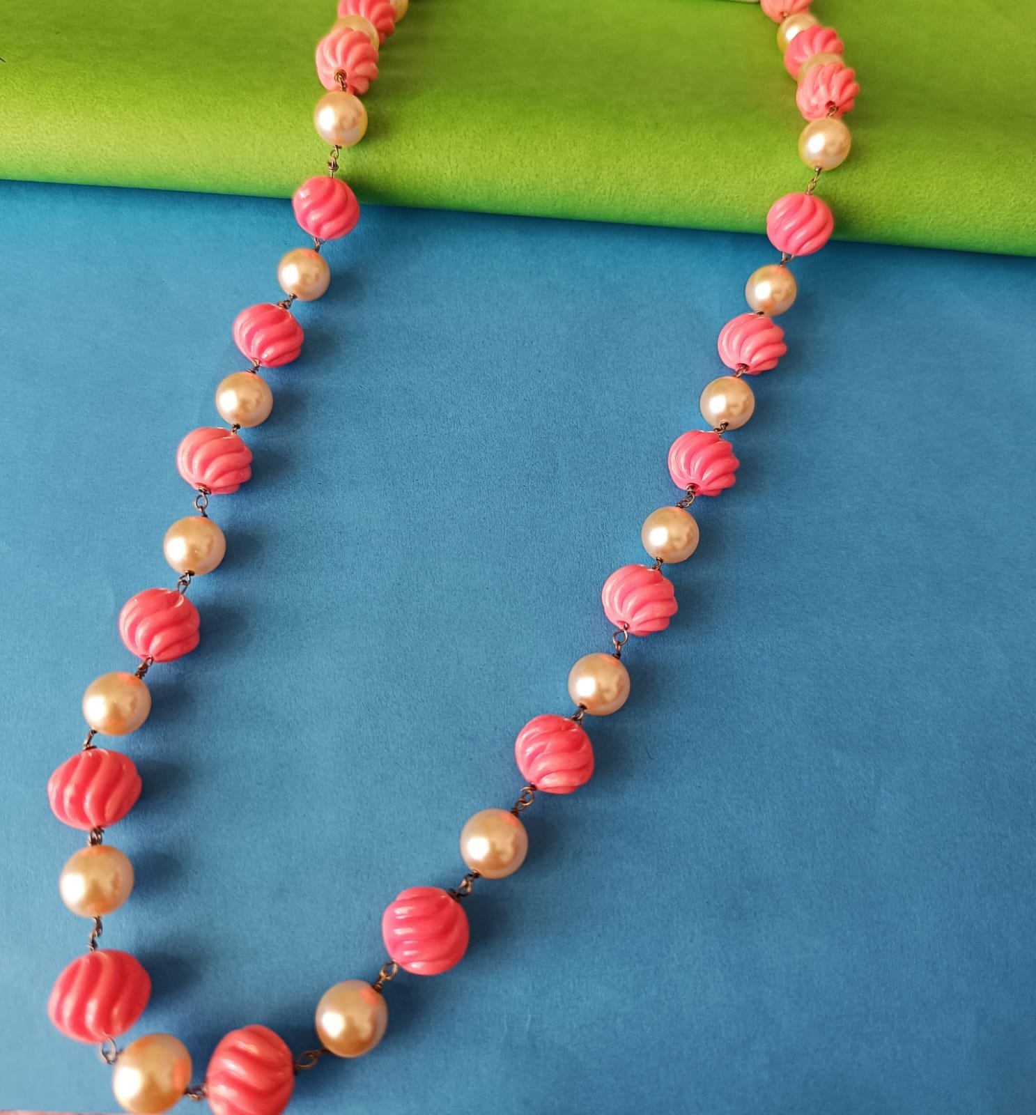 Coral Flower Pearls Chain