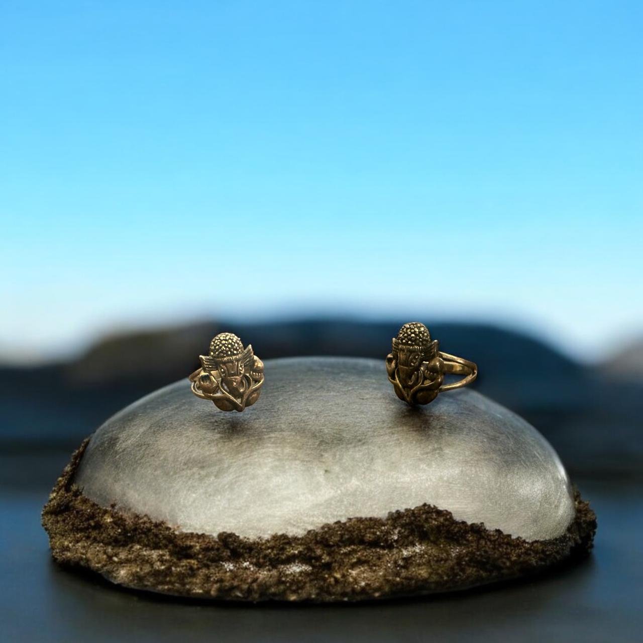 Ganesh Design Men’s Finger Ring – Divine Style