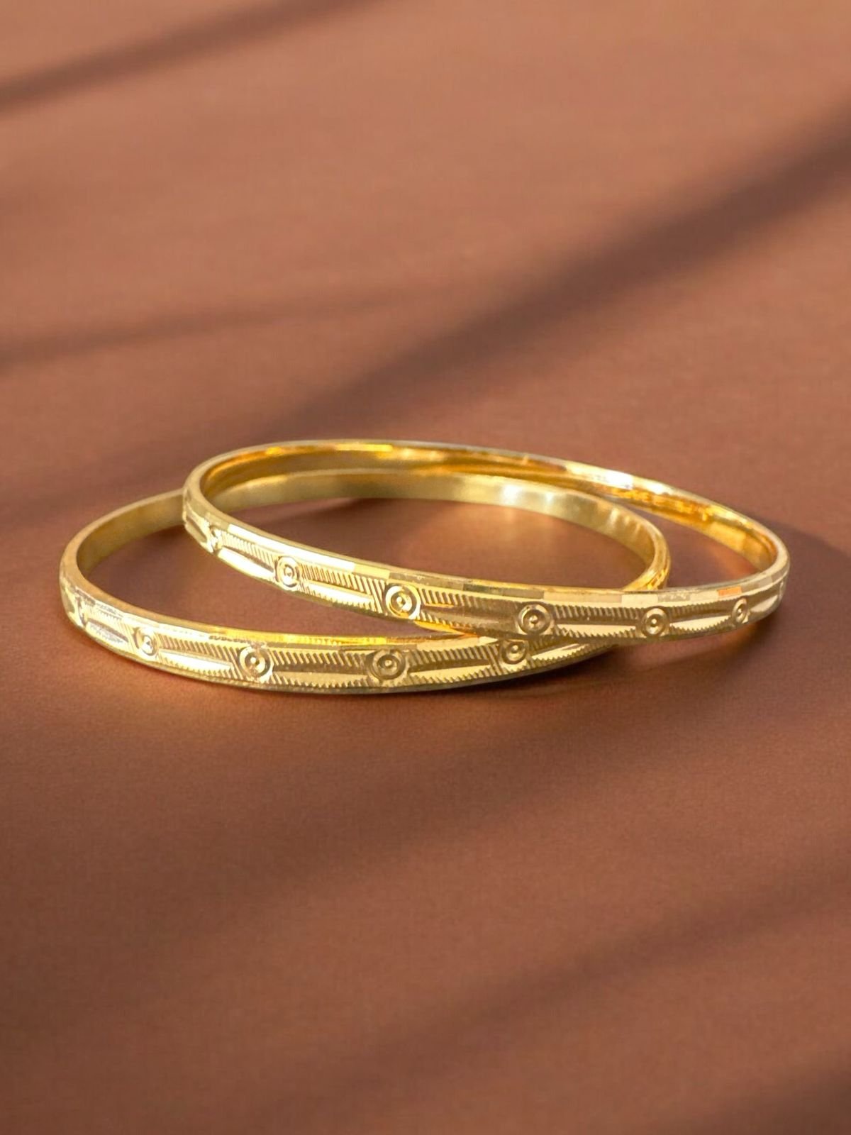 Gold polish  plain bangles