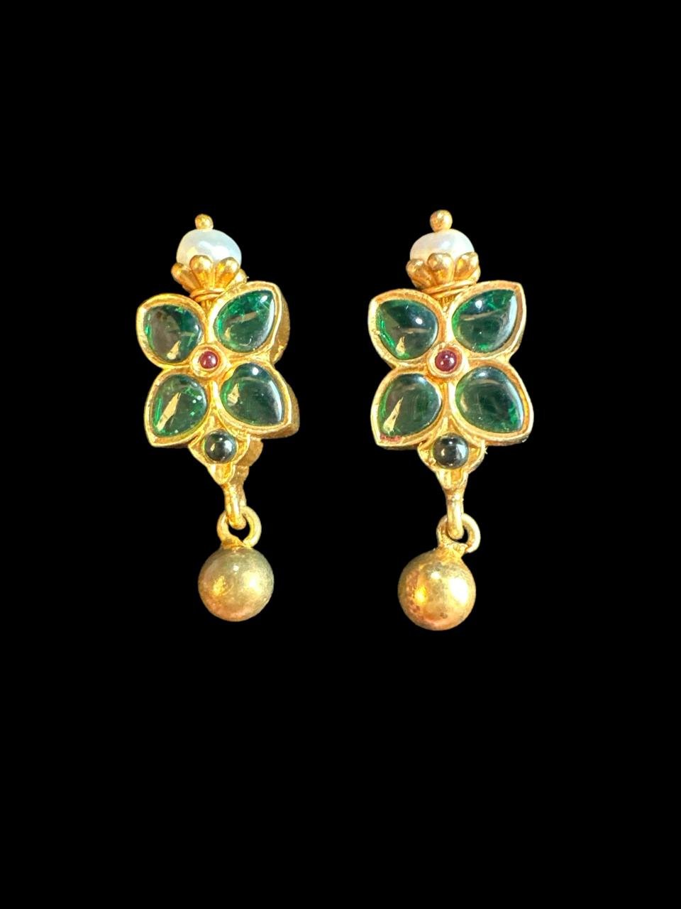 Green Pota Gold-Polish Studs