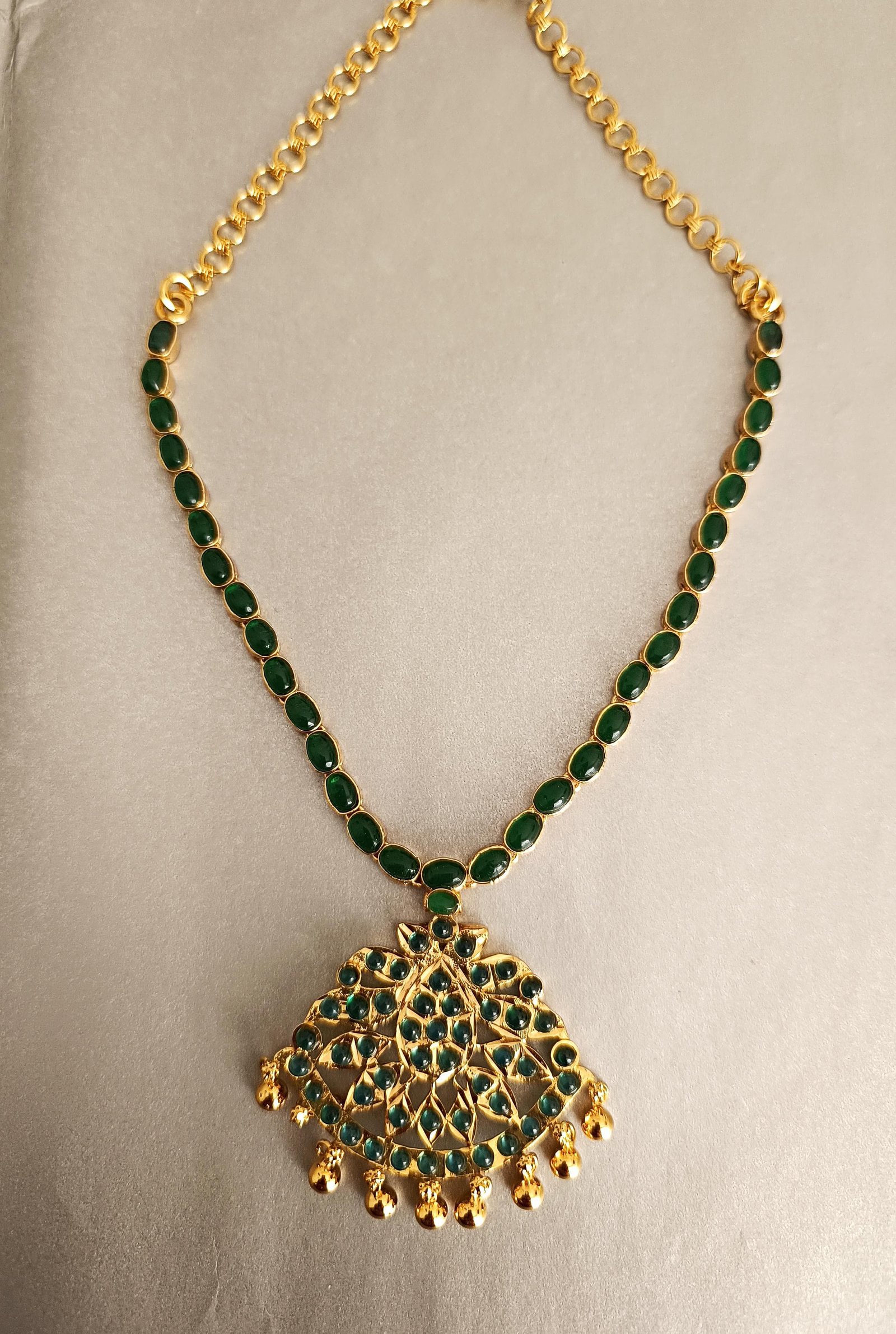 Green Pota Stone Necklace