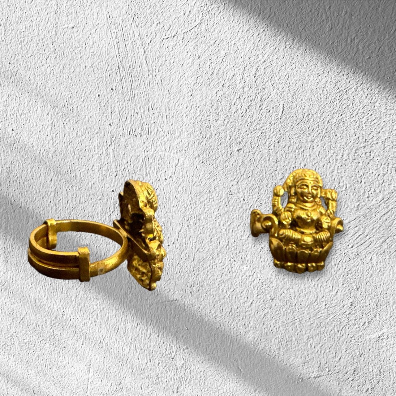 Laxmi Devi Design Adjustable Ladies Ring