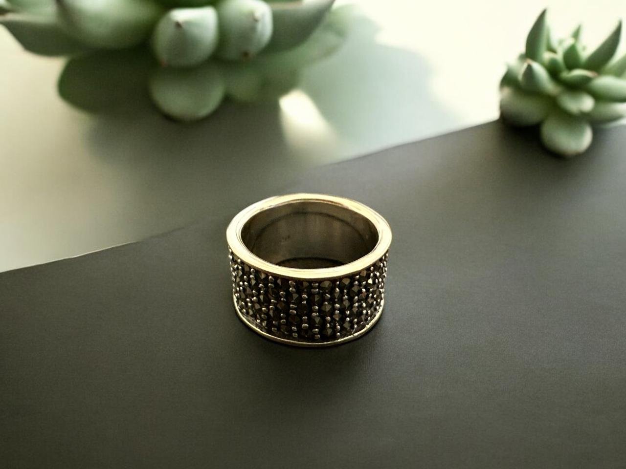 Marker Stones Silver Polish Men’s Ring