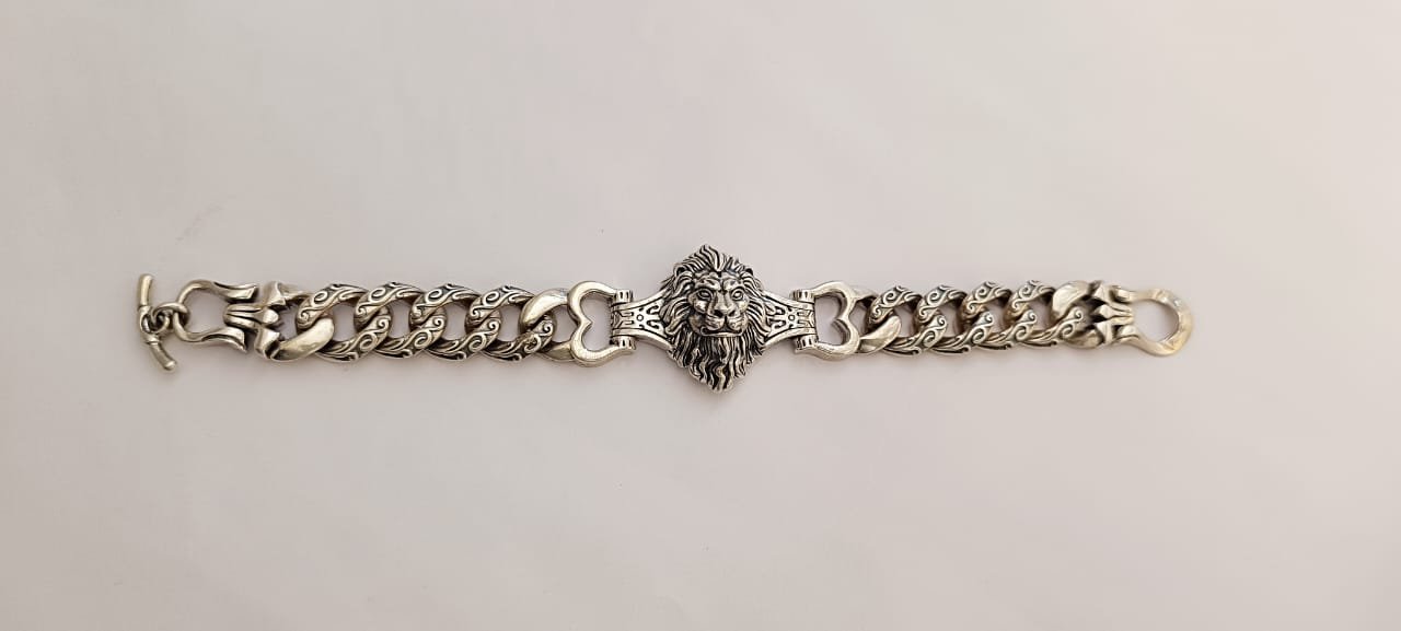 Men's bracelet with silver polish