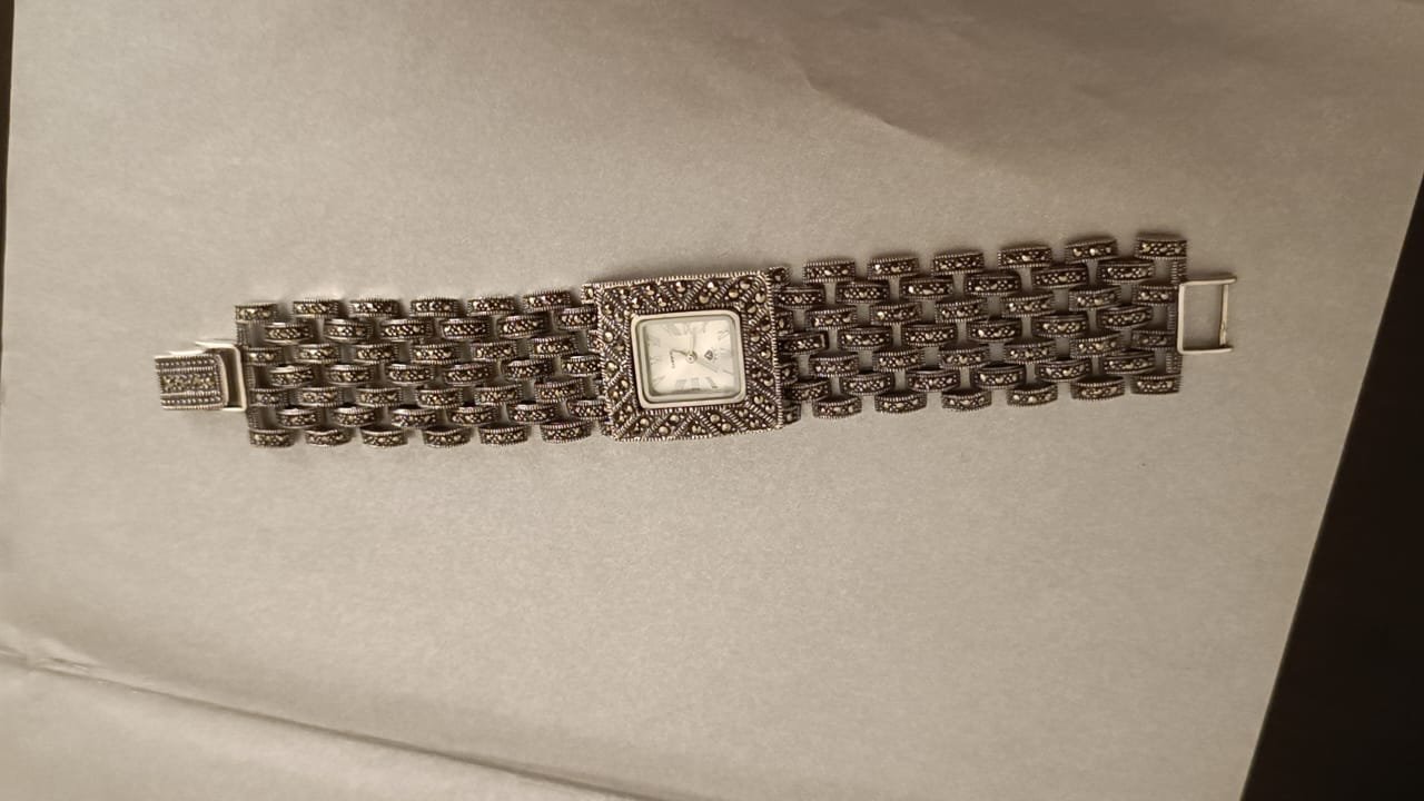 Men's watches with maker stones