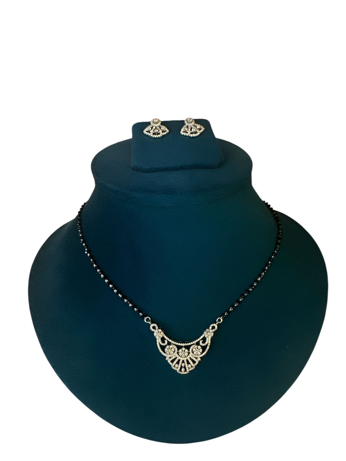 Premium cz stone pendent with earrings black beads