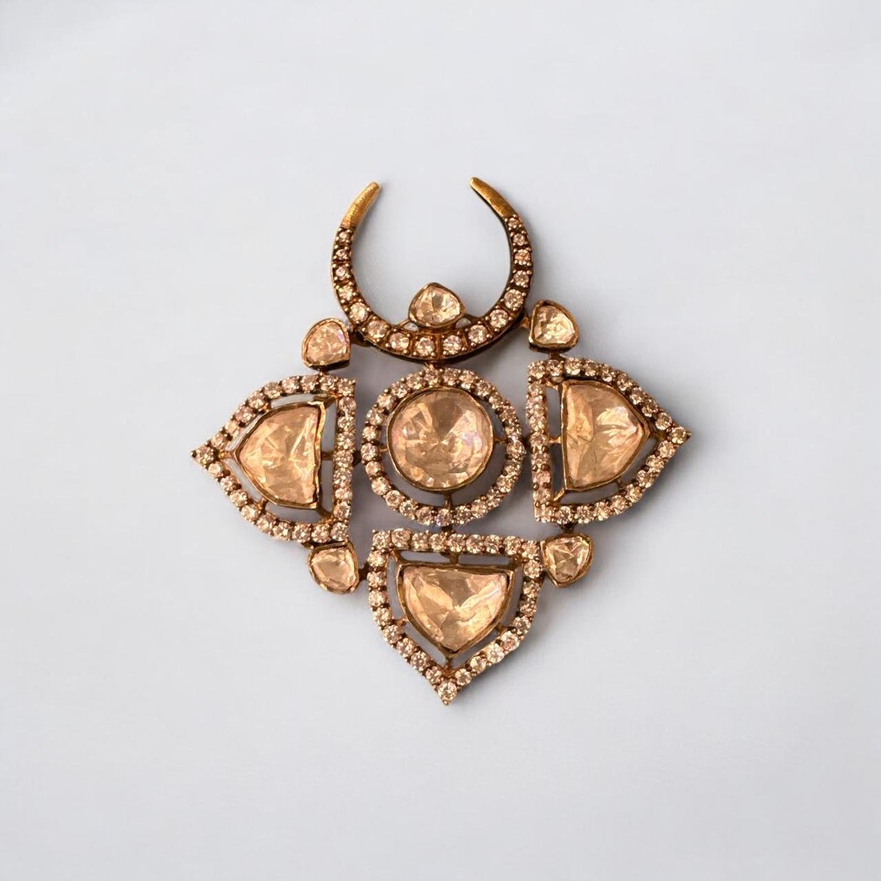 Victoria Polish Pendant