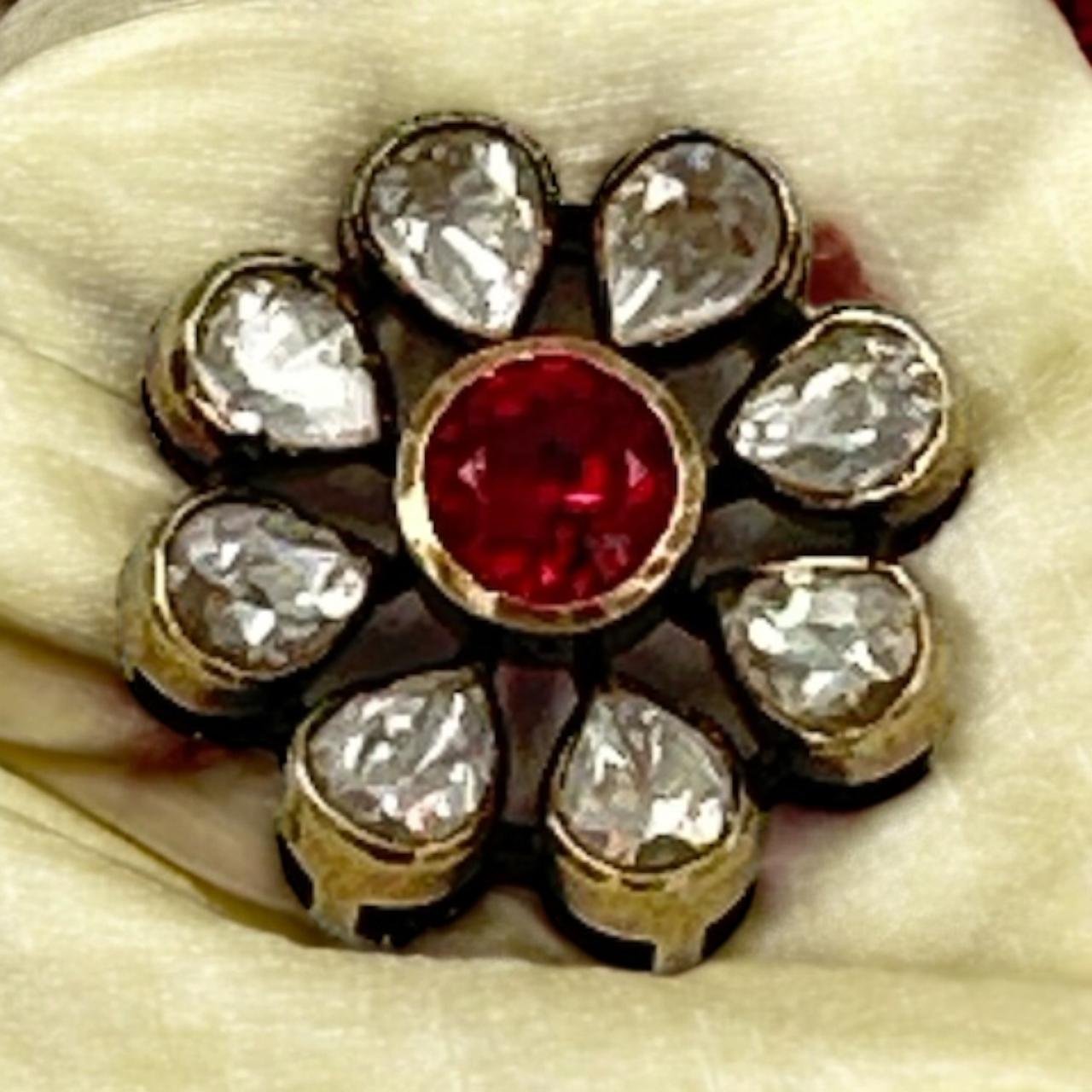 Victoria Polish Pendant