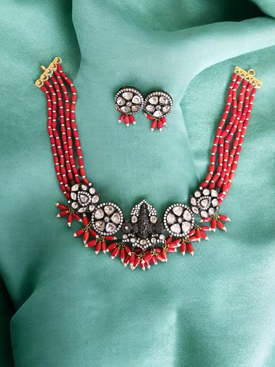 Victoria polish with coral chain With ear rings choker