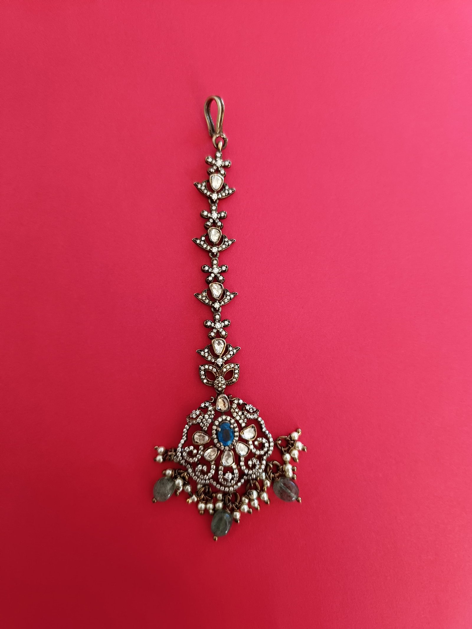 Victorian palish moissanite, emerald Stone